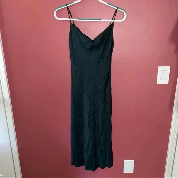 ZARA Green Satin Midi Dress - Picture 2 of 9